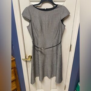 Jones New York Gray  Sheath Dress Belted 10 Office Church Cap Sleeves